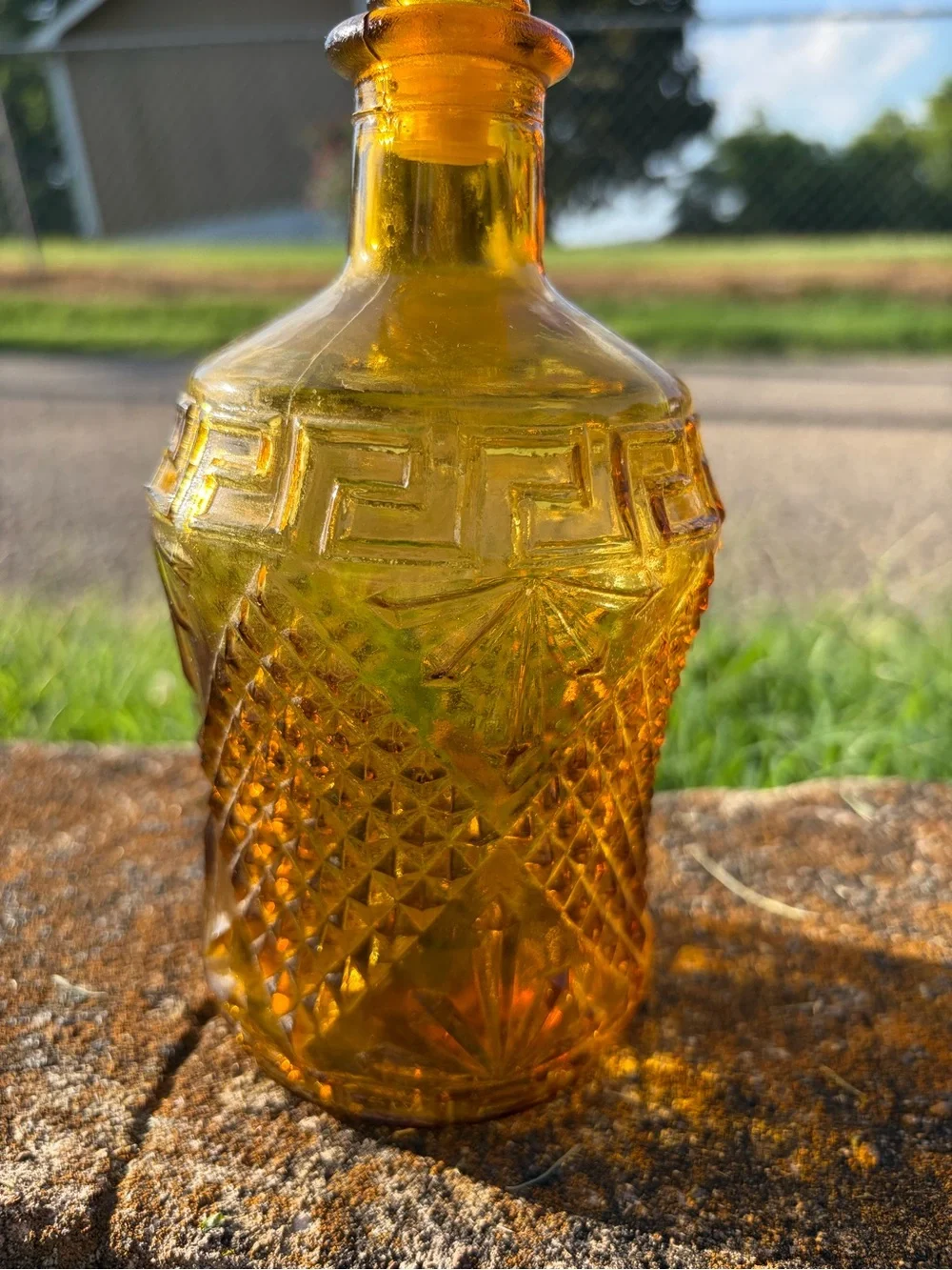 Amber Glass Decanter With Stopper